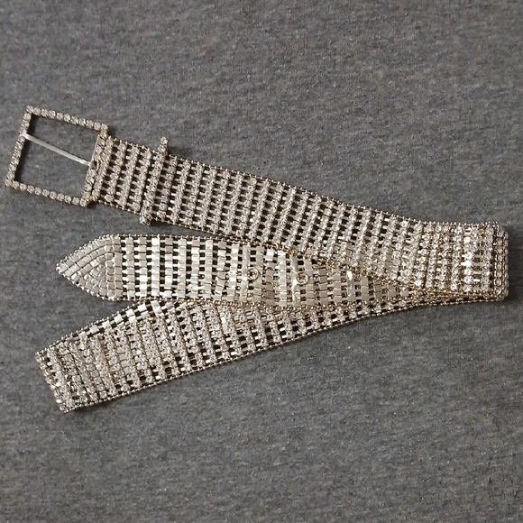 SHEIN Silver Rhinestone Belt - Picture 1 of 5